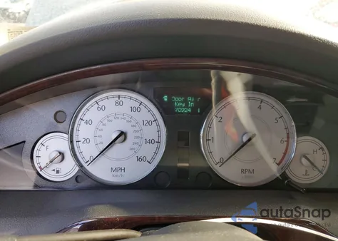 2006 Chrysler 300C из США, поврежденный, VIN 2C3LA63H16H113513